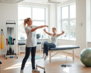 Physiotherapeut: Physiotherapie für schnelle Rehabilitation nach OPs